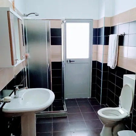 Apartment Artist S